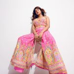 Anjali Arora Instagram - Life is tough, my darling, but so are you. #anjaliarora 📸 @praveenbhat