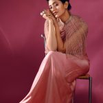 Anjali Arora Instagram - you are a magic, don’t ever apologize for the fire in you🔥 📸 @praveenbhat Styling @rahulsingh_styling Makeup - @shekharghoshofficial