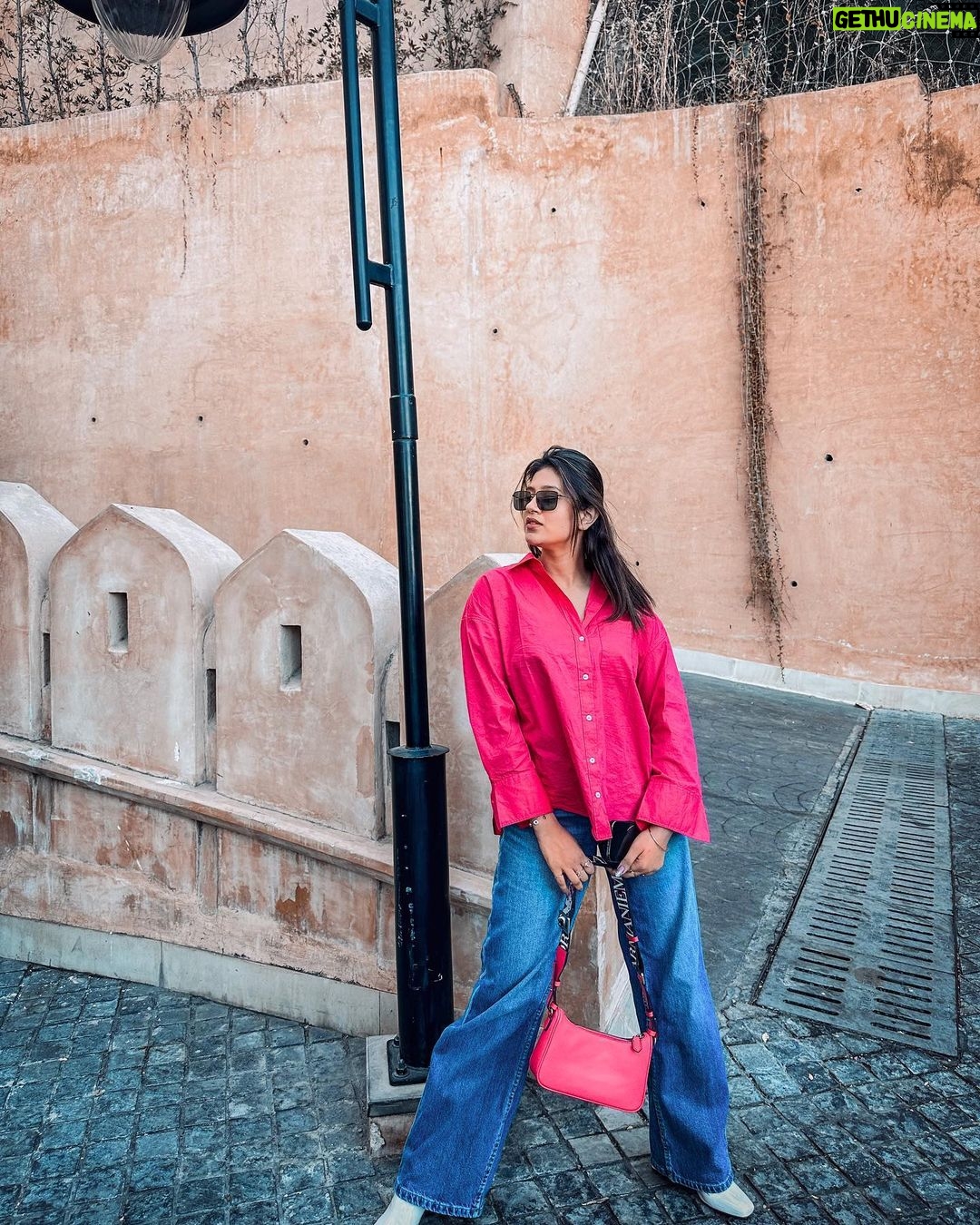 Anjali Arora Instagram - True colour of life😈 ….. #anjlaiarora Udaipur, Rajasthan
