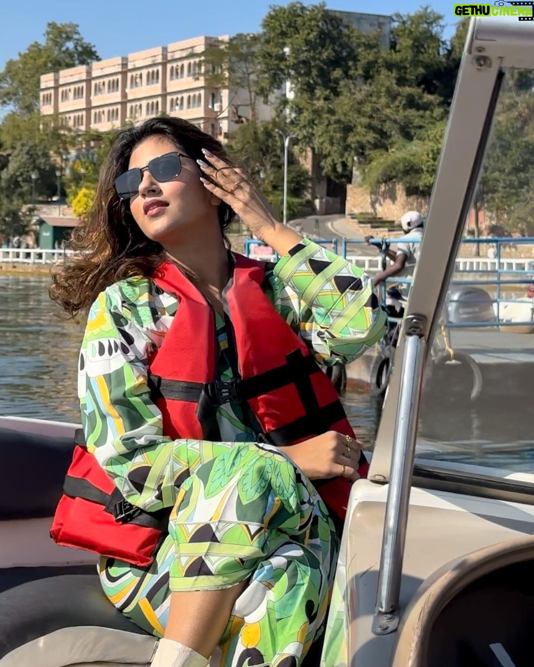 Anjali Arora Instagram - Beautiful city Udaipur ✨ Fatehsagar Lake, Udaipur