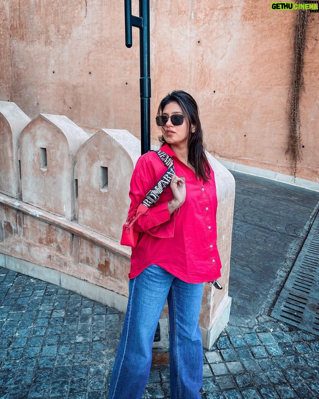Anjali Arora Instagram - True colour of life😈 ….. #anjlaiarora Udaipur, Rajasthan