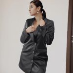 Anjali Arora Instagram - 💙………..? Wanna say something? …… …… …… #anjaliarora Styling- @gagankumarworld 💄- @akritinegi 📸- @bhupesh57 Mumbai - मुंबई