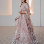 Anjali Arora Instagram - Kesi lgri hu mai? ☺️ Styling: @stylbyshreeyamongia @shreeyamongia Both Outfit: @ranshcouture @savyacouture Both Jewels: @suhana_art_and_jewels @shaurya.keshri