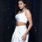 Anjali Arora Instagram – Want to say something for this look? 
#ramtajogi #anjaliarora #fire Mumbai