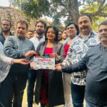 Anjana Singh Instagram – न्यू फ़िल्म “ठाकुर गंज” : एक अच्छी कहानी और अलग किरदार ….. shooting in progressssss 
राजघराना फिल्म्स 
निर्देशक : नीरज – रणधीर 
DOP : आर आर प्रिंस 
कलाकार : अंजना सिंह , सुशील सिंह , परी सिंघानिया , राहुल सिंह , अंजली कुमारी , मनीष Up50 Zila Azamgarh