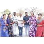 Anjana Singh Instagram - Glimpses from the Bhojpuri film- “BADE GHAR KI BETI “ Shoot is still on. 🎥 anjana_singh @yaminisingh_official @kanchan_shashi @rakeshbabu333 @sanjeevboharpi @sandeep_jurno @neelabh.tiwari.56 @arbindtiwari123 @santoshsrivastav4245 @binappandey #vijaymondal #bhupendrasingh