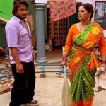 Anjana Singh Instagram – After a long time working with the most beautiful and gorgeous actress Anjana Singh ji. 
Aap bilkul nahi badali mam waise hi good behaviour, and soft nature,pahle k tarh  hai aapka 💐#movie #song #director @manjulthakurofficial #actor @anandojhaofficial  #choreographer @m.k__gupta_joy Ballia
