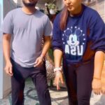 Anjana Singh Instagram - #trending #justgrooving 🎼🎼🎺🎻 With my favourite partner my brother @anuraag7000