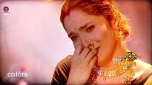Ankita Lokhande Instagram - Ankita ke pavitra safar ko, ek aakhri baar dekhna chaahoge aap? 

Dekhte rahiye #BiggBoss17 at 10PM and #BiggBoss17Finale on 28th January, Sunday 6PM to 12AM sirf #Colors aur @officialjiocinema par. 

#BB17 #BiggBoss #GrandFinale
@beingsalmankhan 

@hyundaiindia
@FEELTHEFIZZ
@daburindialtd
@tresemmeindia
@parlehideandseek
@chingssecret
@glancescreen
@harpic_india 

@lokhandeankita