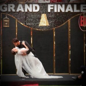 Ankita Lokhande Instagram - Ankita, you did the Jains’ & the Lokhandes’ proud! Be it the way you played the game or the way you did not give up, harr cheez mai you were the best and I’m sure saare tumhare saare fans, friends, sab proud honge tumhare liye ❤️ @lokhandeankita @colorstv @beingsalmankhan @officialjiocinema @endemolshineind #VickyJain #VickyBhaiya #Vicky #AnkitaLokhande #Ankita #AnViKiKahani #GrandFinale #BiggBoss #BB17 #DilDimaagAurDum #Colors #SalmanKhan #JioCinema