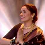 Ankita Lokhande Instagram - As Bigg Boss said, “Rishton wali ladki”, kyuki Pavitra Rishton se badhkar Ankita ke liye kuch nahi hai 💯❤️ Let’s save her with all our support. Vote for #AnkitaLokhande on the @officialjiocinema app now. Voting lines are open till Sunday 12PM ✨ Credits:- Saree: @nagpurepaithani.pune Jewel: @avaranjewellery Styled By: @hemlataa9 @stylebyhemlataa Assisted by: @saloni142_ Intern: @akkshaajaiin_5 @colorstv @beingsalmankhan @officialjiocinema @endemolshineind #AnkitaLokhande #Ankita #VoteForAnkita #FinaleWeek #GrandFinale #BiggBoss #BB17 #DilDimaagAurDum #Colors #SalmanKhan #JioCinema