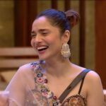 Ankita Lokhande Instagram - While writing this, we are getting teary but this was the last Weekend Ka Vaar of BB17. She slayed all, here's to her serving one last time 💗✨🥺 Vote for #AnkitaLokhande on the @officialjiocinema app. Voting lines are open till today 6PM Credits:- Outfit: @vidhibysanjeela.365 x @publiquedom Jewel: @pastel_pearls_jewellery Styled by: @hemlataa9 @stylebyhemlataa Assisted by: @saloni142_ @colorstv @beingsalmankhan @officialjiocinema @endemolshineind #AnkitaLokhande #Ankita #VoteForAnkita #FinaleWeek #WeekendKaWaar #BiggBoss #BB17 #DilDimaagAurDum #Colors #SalmanKhan #JioCinema