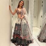 Ankita Lokhande Instagram - While writing this, we are getting teary but this was the last Weekend Ka Vaar of BB17. She slayed all, here's to her serving one last time 💗✨🥺 Vote for #AnkitaLokhande on the @officialjiocinema app. Voting lines are open till today 6PM Credits:- Outfit: @vidhibysanjeela.365 x @publiquedom Jewel: @pastel_pearls_jewellery Styled by: @hemlataa9 @stylebyhemlataa Assisted by: @saloni142_ @colorstv @beingsalmankhan @officialjiocinema @endemolshineind #AnkitaLokhande #Ankita #VoteForAnkita #FinaleWeek #WeekendKaWaar #BiggBoss #BB17 #DilDimaagAurDum #Colors #SalmanKhan #JioCinema