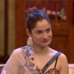 Ankita Lokhande Instagram - While writing this, we are getting teary but this was the last Weekend Ka Vaar of BB17. She slayed all, here's to her serving one last time 💗✨🥺 Vote for #AnkitaLokhande on the @officialjiocinema app. Voting lines are open till today 6PM Credits:- Outfit: @vidhibysanjeela.365 x @publiquedom Jewel: @pastel_pearls_jewellery Styled by: @hemlataa9 @stylebyhemlataa Assisted by: @saloni142_ @colorstv @beingsalmankhan @officialjiocinema @endemolshineind #AnkitaLokhande #Ankita #VoteForAnkita #FinaleWeek #WeekendKaWaar #BiggBoss #BB17 #DilDimaagAurDum #Colors #SalmanKhan #JioCinema
