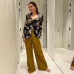 Ankita Lokhande Instagram - Spreading 24-carat magic, 24/7 ✨ Outfit: @ahiclothing x @sonyashaikh Jewellery: @justlilbling Styled By: @hemlataa9 @stylebyhemlataa Assisted by: @saloni142_ Team: @akkshaajaiin_5 @styleby.foram @colorstv @beingsalmankhan @officialjiocinema @endemolshineind #AnkitaLokhande #Ankita #CaptainAnkita #AnkitaIsTheBoss #AnViInBiggBoss #BiggBoss #BB17 #DilDimaagAurDum #Colors #SalmanKhan #JioCinema