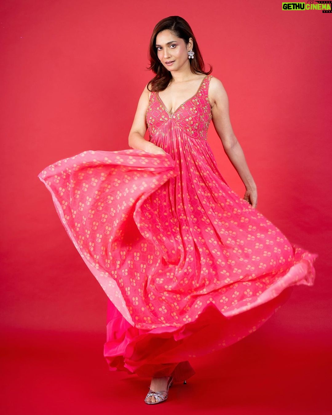 Ankita Lokhande Instagram - Roses are red, violets are blue, today she's rocking pink – how 'bout you? 😌💖 Outfit: @ease_kv Jewellery: @adan_creation_ Styled By: @hemlataa9 @stylebyhemlataa Assisted By: @saloni142_ @colorstv @beingsalmankhan @officialjiocinema @endemolshineind #AnkitaLokhande #Ankita #AnkitaIsTheBoss #AnViInBiggBoss #BiggBoss #BB17 #DilDimaagAurDum #Colors #SalmanKhan #JioCinema