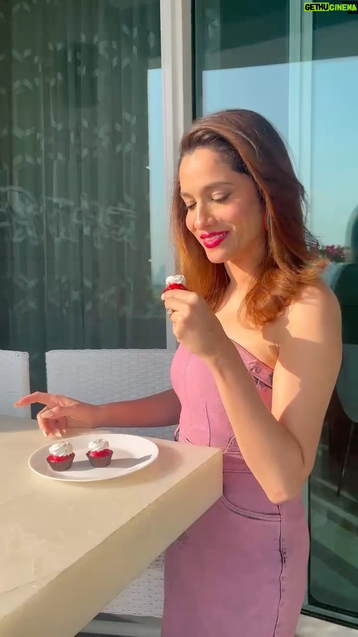 Ankita Lokhande Instagram - Happy Valentine’s Day from us to all of you ❤️ I miss you @realvikasjainn #valentines #cupcakes Outfit: @freakinsindia x @viralmantra Jewel: @shop.loveg @cherryblossoms.designs Styled by: @hemlataa9 @stylebyhemlataa Assisted by: @saloni142_ Intern: @akkshaajaiin_5