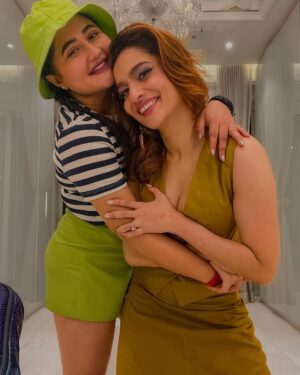 Ankita Lokhande Instagram - Rashuuuuuuuui❤️
Hamari dosti forever ❤️.
 
#rashank