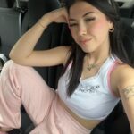 Anna Pepe Instagram – Mi state dando una forza incredibile, gasolina sta scalando le classifiche e l’EP è sempre più vicino. Ho autografato un po’ di CD e VINILI, correte a preordinarli 🫶🏼 (link in bio e nelle storie)