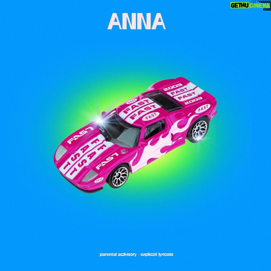 Anna Pepe Instagram - FAST, il nuovo singolo, prod. @youngmilesss , fuori tra una settimana. 5/11 🦋🏎