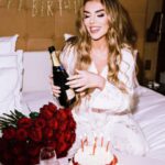 Anna Sedokova Instagram - Спасибо всем за поздравления! Сегодня самый счастливый день в моей жизни . И вы не представляете на сколько ❤️ Счастье , что вы у меня есть ))