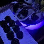 Anna Sedokova Instagram - Хочешь расскажу ,что я люблю ? Когда талантливо и откровенно , как в любимом @cravemoscow 💔 Мое любимое сочетание это вы , ваша черная игра с шампанским …И ваше отношение к зрителю ❤️ Поздравляю с новым шоу . Оно феерично . Все ,что может сделать женщину счастливой у вас есть ) Photo @temerina ✨ CRAVE Theatre Moscow