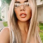Anna Sedokova Instagram - Время от времени я ревизирую содержимое своей души: что-то в ней залежалось, уже не болит, потеряло актуальность… Новые эмоции — вот что необходимо моему сердцу помимо того, что уже пережито… Только так я ощущаю себя по-настоящему живой. Цитата из интернета … Dubai Marina