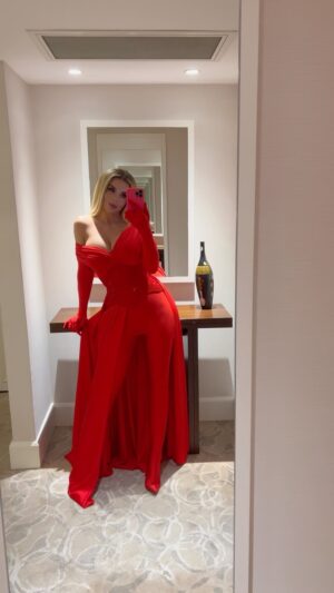 Anna Sedokova Instagram - Спасибо ❤️‍🔥 Я на сцену .