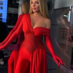 Anna Sedokova Instagram - Lady in red.. Make up and photo @makeup_kallasova Hair @elenaball19 Bodysuit and more @voronovanton ❤️ Ritz