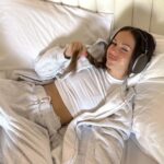 Anna Shurochkina Instagram - Люблю новые места Приезжаю и сразу спрашиваю: «думаешь между нами может быть что-то серьезное???» и как, правило, слышу в ответ: нет детка, только пару совместных ночей)💫 И эта быстротечная романтика погружает меня в тотальное изучения места где я нахожусь, а там важно все… узоры, ароматы, текстуры, приходящие мысли… @emeraldmaldivesresortspa #emeraldmaldivesresortspa #NaturalElegance #emeraldmaldives Emerald Maldives Resort & Spa