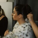 Anna Shurochkina Instagram - Backstage moments📸 сегодня первый день весны, мои дорогие, и я, как никогда, чувствую ресурс для роста в творчестве)🍃весь последний месяц у меня гастроли, съемки, спорт и все по новой…и это меня очень заряжает! Я чувствую, что снова обретаю себя после долго перерыва в карьере💫 интересно узнать, какой вайб будет для следующего трека? Как думаете?))