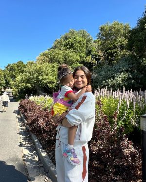 Anne Curtis Instagram - Thank you February! You were severely a good one ✨🎂🧚

•Taylor Squad
•Beach Trip
•Red Era
•Melbourne Zoo
•Dream View 
•Valentine’s Day Hugs
•Ate kong TayTay
•Dinner at the Ho’s
•3 generations 
•FOREVER my best birthday gift 🎁
