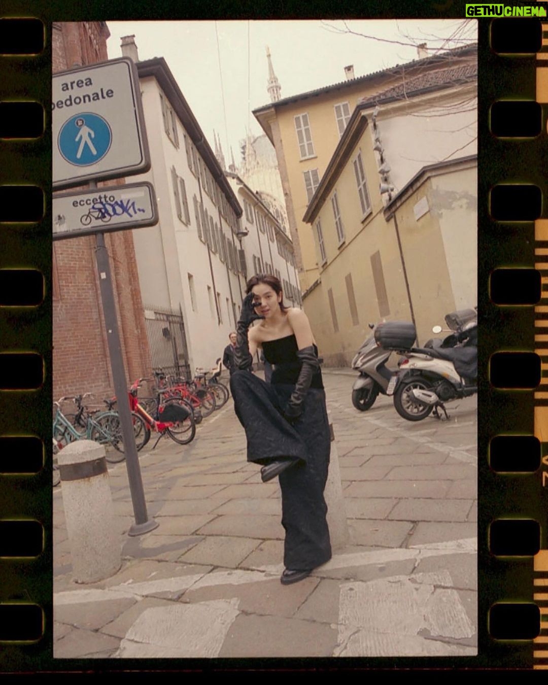 Anne Nakamura Instagram - 💌 @maxmara @harpersbazaarjapan Milano, Italy