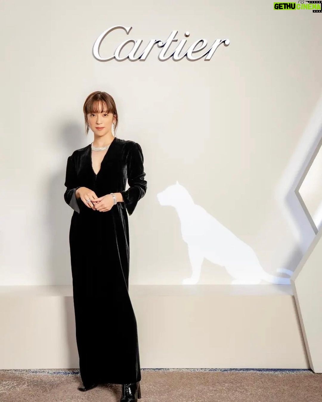Anne Nakamura Instagram - CARTIER SALON TOKYOにて、 カルティエの象徴、『パンテール』をテーマにした 受注イベントが、10月8日から17日まで、開催されます💎 夢のような空間でした。 偶然、保奈美さんにも お久しぶりにお会いできて嬉しかったです🐆 @cartier #cartier #cartiertokyo #cartierhighjewelry #pantheredecartier フォーシーズンズホテル東京大手町