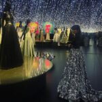 Anne Nakamura Instagram - クリスチャン・ディオール 夢のクチュリエ展 が日本へやってきました。 素晴らしすぎる空間の中で DIORの歴史に触れ よりDIORへの愛が深まる展示です🎡 @Dior #DiorDesignerOfDreams #Dior 東京都現代美術館