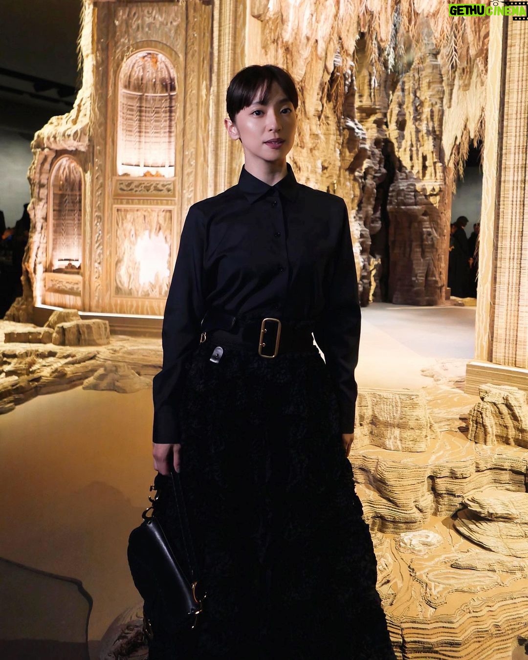 Anne Nakamura Instagram - DIOR SS 2023 🇫🇷 @dior @MariaGraziaChiuri #DIOR #DiorSS23 #DiorJoaillerie Paris, France