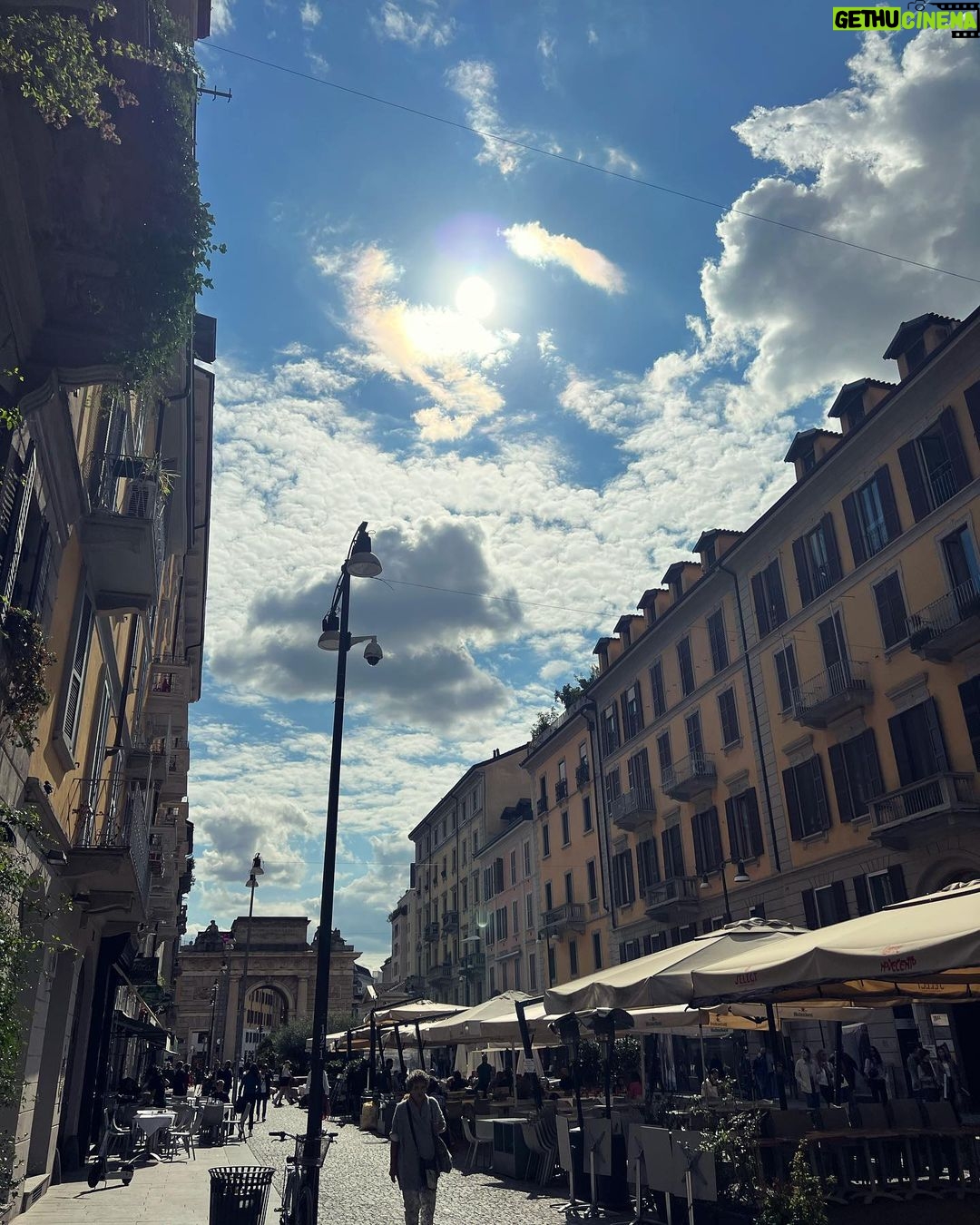 Anne Nakamura Instagram - Ciao🇮🇹 ドラマの撮影で実際に使用していた 78に乗って イタリアへ🛩! #NICEFLIGHT Italy Milan