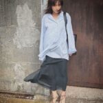Anne Nakamura Instagram - ⛱🫧🪸 @oldceline / Shirt @gabrielacollgarments / Skirt @delvaux / Bag @oldceline / Shoes