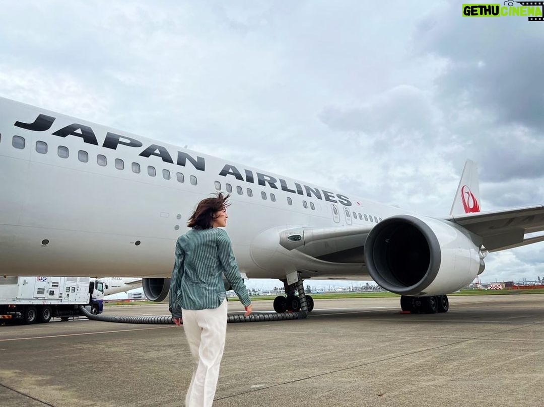 Anne Nakamura Instagram - ✈︎✈︎✈︎✈︎✈︎✈︎✈︎✈︎ 7. 22. FRI ✈︎✈︎✈︎ @niceflight_ex #ナイフラ @japanairlines_jal