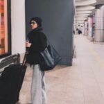 Anne Nakamura Instagram - 🦄💜🪷 @lemaire_official / Vest @taigatakahashi / Knit @jacobcohen_official / Denim @wako_ginza_tokyo / Bag