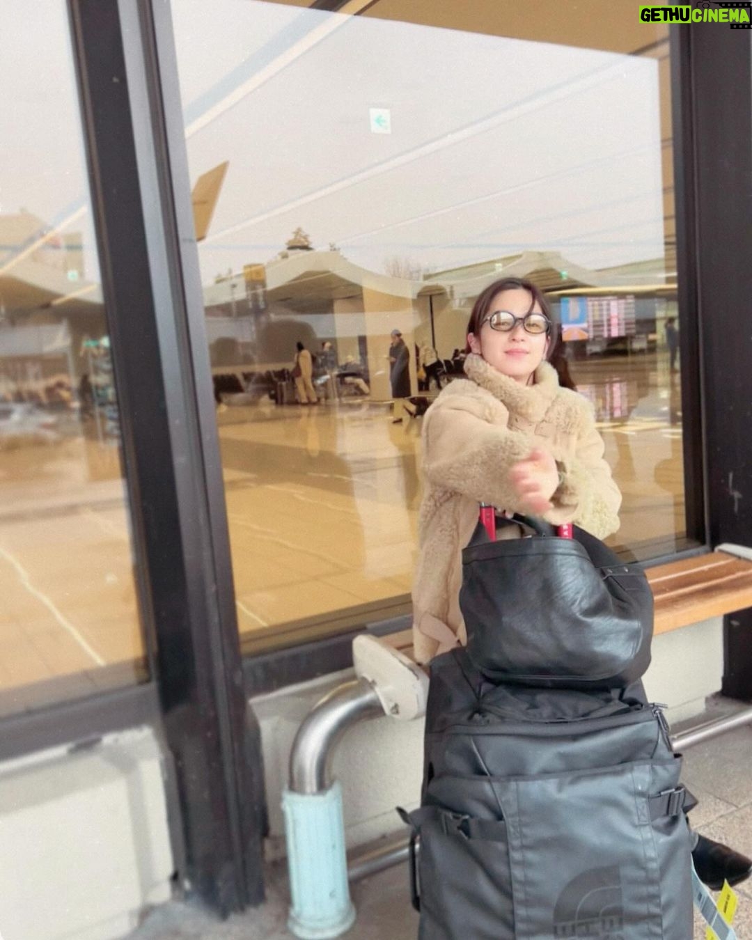 Anne Nakamura Instagram - 🌨️⛷️❄️🦙 @tods / Mouton @taigatakahashi @thenorthfacejp / Baggage