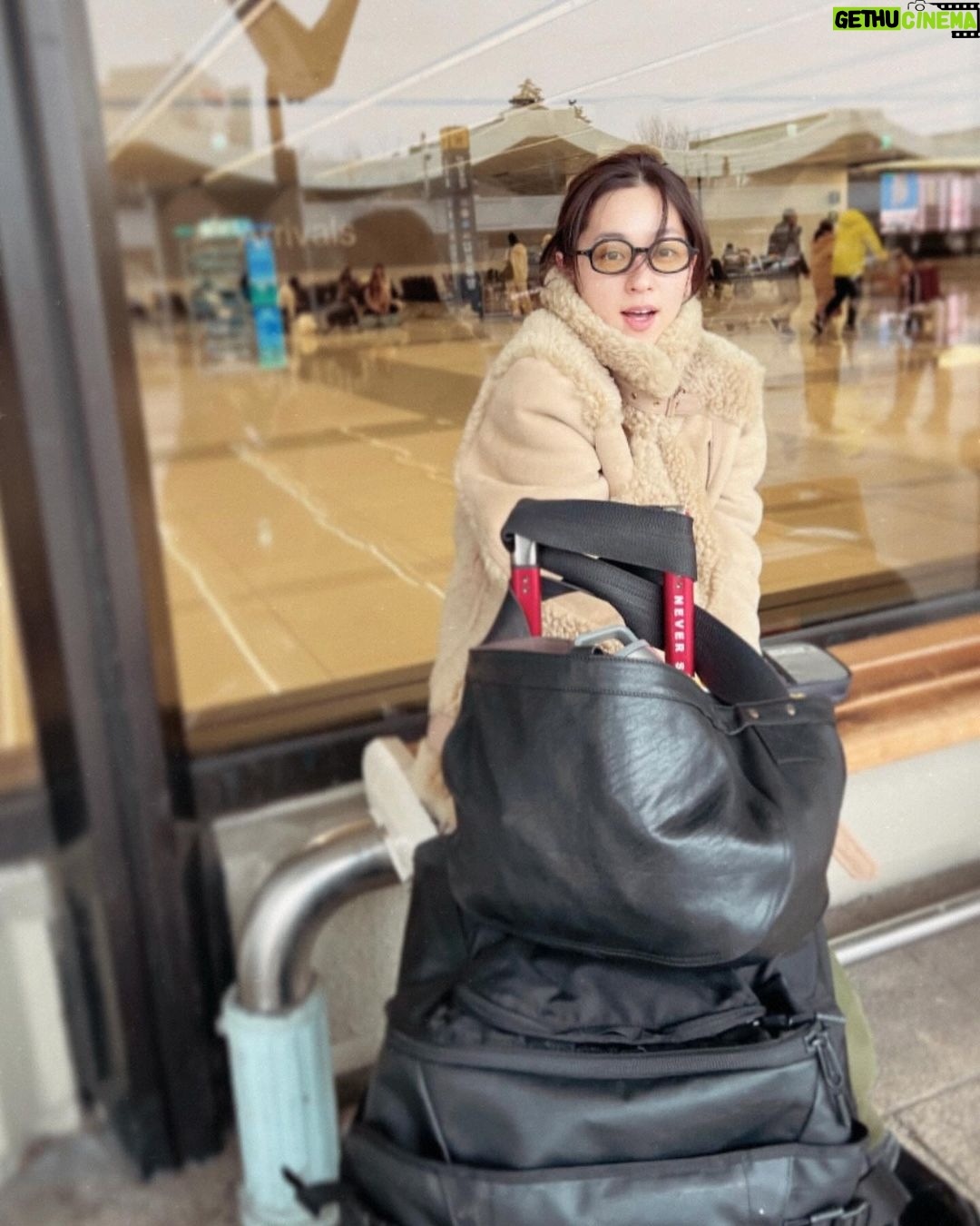 Anne Nakamura Instagram - 🌨️⛷️❄️🦙 @tods / Mouton @taigatakahashi @thenorthfacejp / Baggage