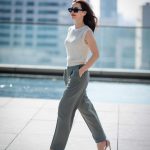 Anne Thongprasom Instagram – ทริคการเลือก outfit สำหรับการแต่งตัวของแอนที่ง่าย แต่เวิร์คเกินคาด
ลงตัวกับไลฟ์สไตล์ของแอนที่มีหลากหลายกิจกรรม กับกางเกง Miracle Air ทรงสวย น้ำหนักเบา ใส่สบายทั้งวัน  และคุ้มค่ามากๆ ใส่ได้หลากหลายโอกาส ทั้งวันที่ต้องจริงจัง และวันสบายๆ
ช่วงนี้มีของใหม่ที่ดีต่อใจเยอะมาก ไปเลือกลองกันได้ที่ยูนิโคล่ทุกสาขาและออนไลน์สโตร์นะคะ ❤️

Overall look from @UniqloThailand
เสื้อ Knit สีขาว : Mesh Sleeveless Sweater
กางเกงสีเขียว: Miracle Air Pleated pants
เสื้อแจ็คเก็ต: Miracle Air Jacket
เสื้อตัวในพร้อมบราในตัว :  AIRism Bra Camisole

#Uniqlothailand #MiracleAir #เบาสบายเหนือจินตนาการ