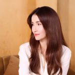 Anne Thongprasom Instagram - หลายคนถามถึงคลีนิคดูแลความสวยงามของแอน ว่าแอนปรึกษาเรื่องเคล็ดลับการบำรุงที่คลีนิคใหน ใช้โปรแกรมยังไงถึงยังดูอ่อนเยาว์ วันนี้แอนจะมาตอบคำถามพร้อมแนะนำทริคการดูแลผิวความสวยงาม กับคุณหมอรวงข้าว @roungkawlovelyeye @lovelyeyeandskin_by_drroungkaw ผู้อยู่เบื้องหลังความงามของแอนเองเลย ดูจบแล้ว อยากให้ลองเอาทริคไปใช้กันดูนะคะ #lovelyeyeandskinclinic #lovelyeyeclinic #DrRoungkaw #หมอรวงข้าว #หมอรวงข้าวlovelyeye #แอนเลือกหมอรวงข้าว #สวยแบบแอน #เชื่อใจหมอรวงข้าว #เทคนิคหมอรวงข้าว