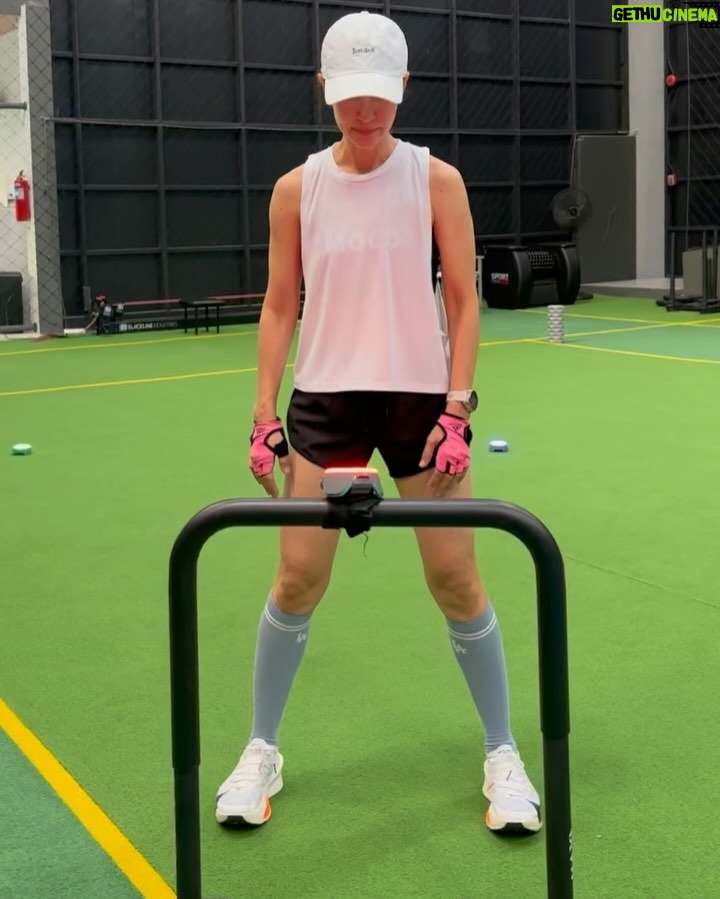 Anne Thongprasom Instagram - เพื่อนเล่นวันนี้😊🏃♀️🏃🏻♂️🏃🏻 @sporttechproth