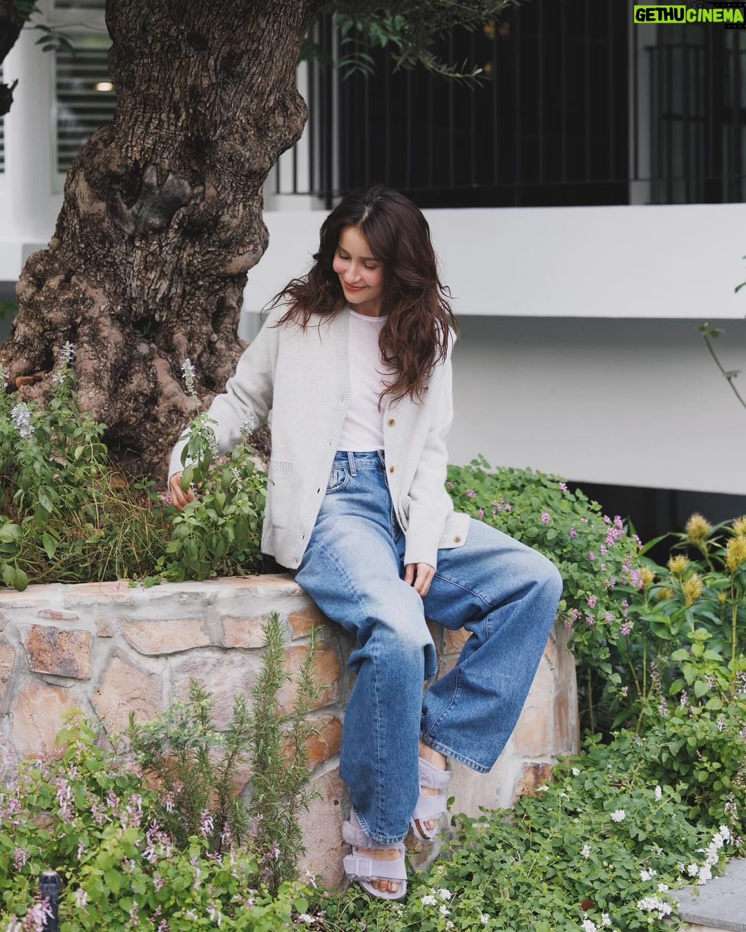 Anne Thongprasom Instagram - วันทำสวน 😊🌸☘️🌴