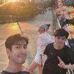 Anne Thongprasom Instagram - นกตื่นเช้า คือนกที่ 8 KM. คุยกันไป 1000 กว่าเรื่อง😂 หายคิดถึงเลย😊 @kugimiyas @sutee_hanui สวนเบญจกิติ