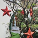 Anne Thongprasom Instagram - Love the festive feeling in Thonglor 🌲🎉🥰 #FendiPeekaboo #FendiGifts @fendi