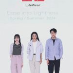 Anne Thongprasom Instagram – ‘Lightness’ คือเสื้อผ้าที่แฝงไว้ด้วยฟังก์ชั่นการใช้งาน สีโทน
กลางๆ ดูโมเดิร์นได้ทุกยุคทุกสมัย ไม่ตกยุค 
• เสื้อผ้าที่มีเนื้อผ้าเบา หรือมีนวัตกรรมที่ทำให้ชีวิตของเราดีขึ้นในช่วงซัมเมอร์ 

• ในซีซั่นส์นี้แอบเห็นว่ายูนิโคล่ได้สร้างสรรค์ไอเทมที่แฝงด้วยฟังก์ชั่นที่โดดเด่นหลายชิ้นเลย ซึ่งถือเป็นยุคใหม่ของสไตล์มาตรฐานที่ให้เราได้เลือกสวมใส่ไปทำงานหรือออกไปใช้ชีวิตนอกบ้านในช่วงที่อากาศร้อนสุดๆ อย่างซัมเมอร์เมืองไทย
• ถ้าได้ลองเดินชมในแต่ละมุมของงานในวันนี้ จะเห็นถึงเสื้อผ้าที่มีฟังก์ชั่น แฝงด้วยนวัตกรรมจากยูนิโคล่หลายชิ้นเลย ทั้งกางเกง Miracle Air เนื้อผ้าก็เบาสบาย

• หรือจะเป็นไอเทมตัวดังช่วงซัมเมอร์ของยูนิโคล่ อย่าง AIRism ที่แค่ใส่ก็สบาย 

• และ UV Protection #กันแดดที่สวมใส่ได้ มาพร้อมคุณสมบัติป้องกันรังสียูวีได้ถึง 90% ช่วยปกป้องผิวคุณจากแสงแดดในทุกวัน

• ไอเทมเปี่ยมฟังก์ชั่นทั้งหมดที่ยูนิโคล่พัฒนาอย่างไม่หยุดยั้งทั้งหมดนี้ จะช่วยให้ซัมเมอร์ของคุณเบาสบายยิ่งขึ้นกว่าที่เคย และผ่านช่วงเวลาที่ร้อนที่สุดไปได้อย่างสบายค่ะ😊

#UNIQLO2024SS #LifeWear #UniqloThailand #EaseintoLightness