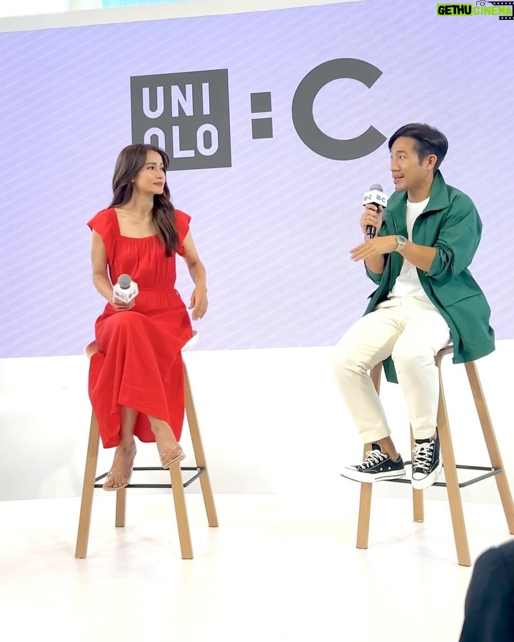 Anne Thongprasom Instagram - ยูนิโคล่ จับมือ Clare Waight Keller รังสรรค์คอลเลคชัน UNIQLO : C ประจำฤดูใบไม้ผลิและฤดูร้อน 2024 ผ่านเสื้อผ้าโมเดิร์นที่แฝงความประณีตอย่างมีระดับรับซัมเมอร์ ช้อปได้แล้ววันนี้ และจะมีสินค้าใหม่สำหรับไอเทมฤดูร้อนจะวางจำหน่ายในวันที่ 15 มีนาคม 2567 ที่ร้านยูนิโคล่และออนไลน์สโตร์ #UniqloC #UniqloThailand #clarewaightkeller #Uniqlo